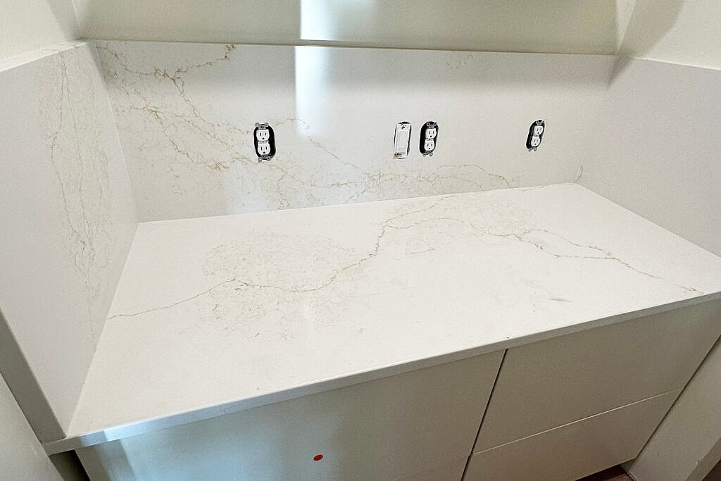Stone Surfaces Elegance Inspired by the Desert: The 5167 Sahara Ridge Journey with Linnstone 5 Linnstone Surfaces 5167 Sahara Ridge