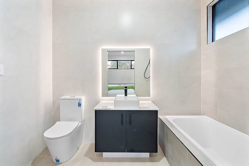 Resilience in Harmony: The 6027 Seaford Stone Surface 10 Stone Surfaces 6027 Seaford