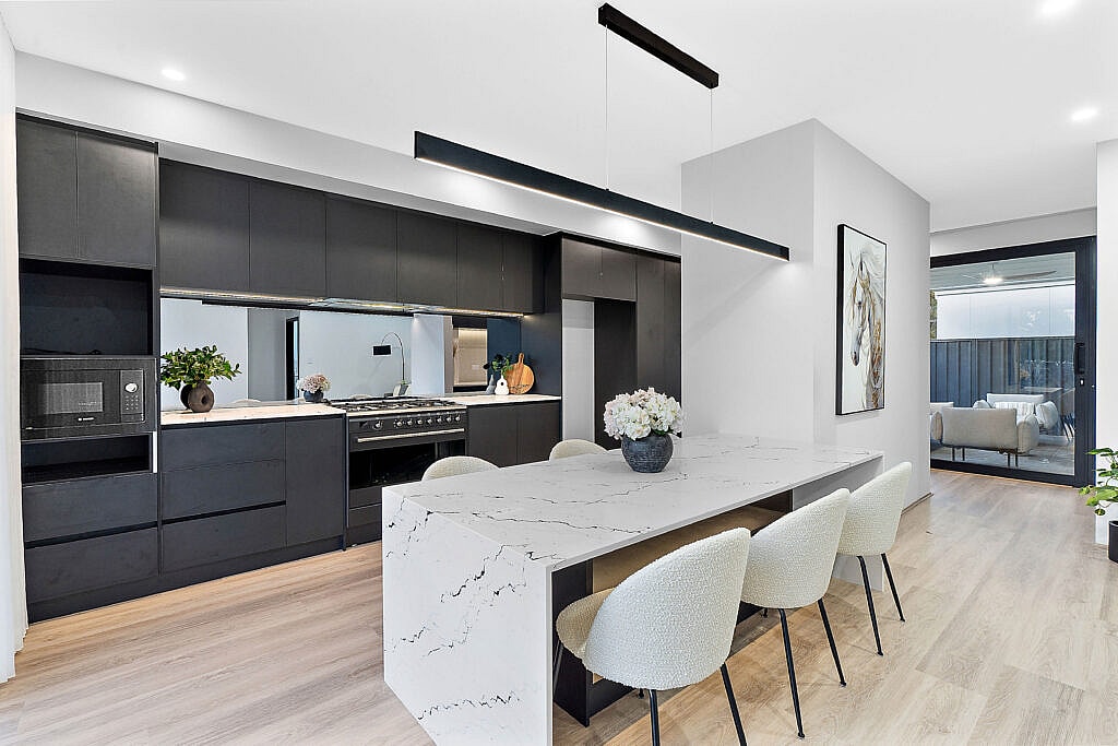 Resilience in Harmony: The 6027 Seaford Stone Surface 4 Stone Surfaces 6027 Seaford
